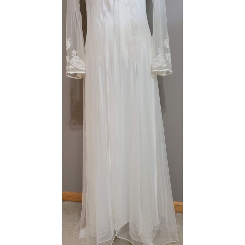 Victoria's Secret Slip Dress & Robe Set - Picture 5 of 16